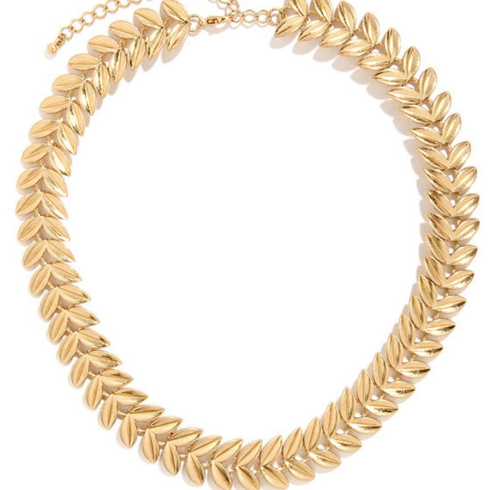 NEW! Gar-land of Glam Gold Necklace - Picture 2 of 3